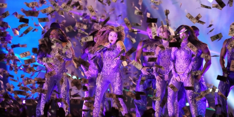SHAKIRA ROMPE RÉCORD Y GRABA CONCIERTO EN LA CIUDAD DE MÉXICO