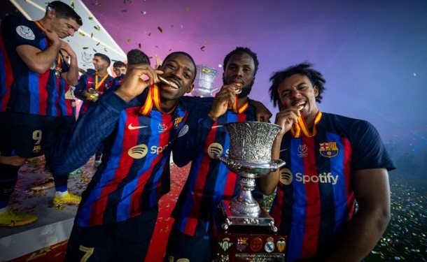 BARCELONA GANA LA COPA DEL REY TRAS VENCER AL REAL MADRID 3-2