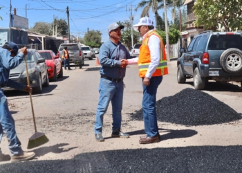 SUPERVISA ALCALDE JAVIER LAMARQUE OBRAS EN PROCESO DE PAVIMENTACIÓN