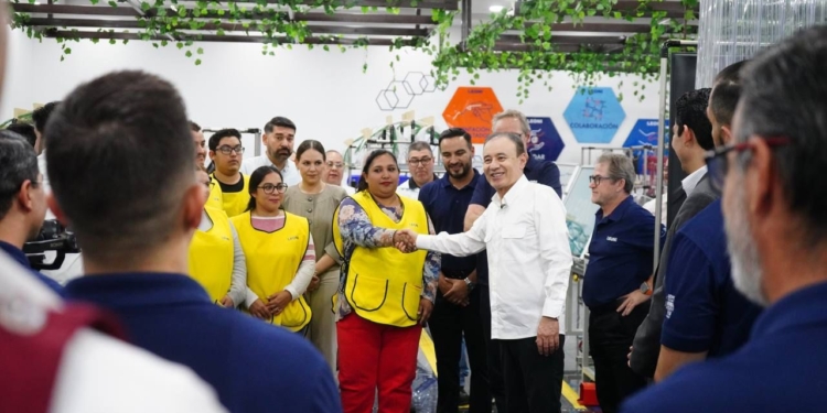 GOBERNADOR DURAZO CREA MÁS DE 18 MIL NUEVOS EMPLEOS EN SONORA