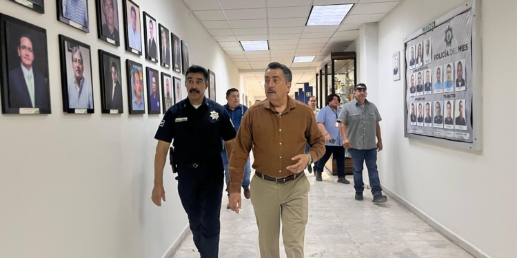 JAVIER LAMARQUE REALIZA RECORRIDO DE SUPERVISIÓN DE LA REHABILITACIÓN Y MODERNIZACIÓN DE LA SSPM EN CAJEME