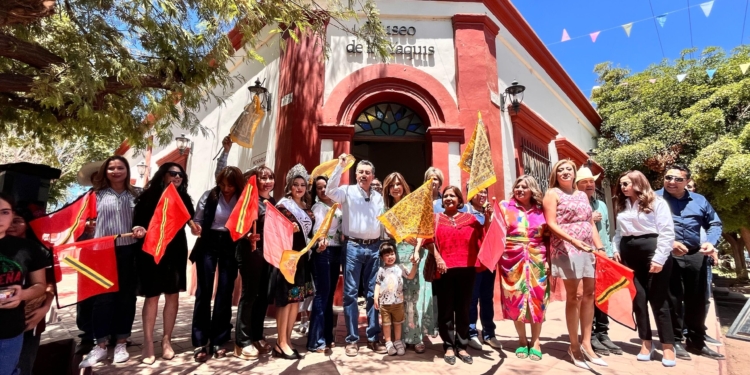 REALIZA JAVIER LAMARQUE BANDERAZO DE INICIO A SEMANA SANTA EN CÓCORIT “EL RETORNO A NUESTRO ORIGEN” 2025