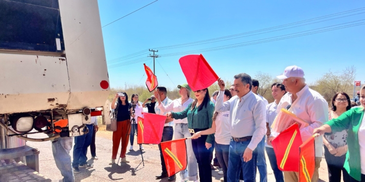 JAVIER LAMARQUE DA BANDERAZO DE INICIO EN OBRA DE REHABILITACIÓN VIAL AL NORTE DE CAJEME