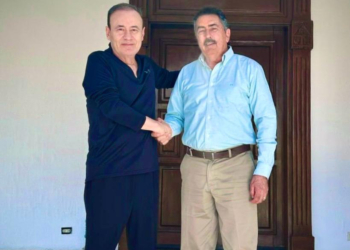 SE REÚNE JAVIER LAMARQUE CON ALFONSO DURAZO PARA GESTIONAR MAYORES BENEFICIOS A FAVOR DE LAS Y LOS CAJEMENSES