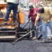 JAVIER LAMARQUE SUPERVISA AVANCES EN LA PAVIMENTACIÓN DE LA CALLE 300 EN CAJEME