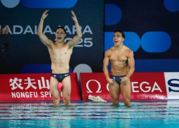 OSMAR OLVERA Y JUAN CELAYA GANAN EL ORO EN COPA MUNDIAL DE CLAVADOS