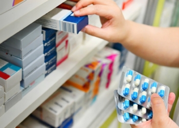 PESE AL REVÉS EN LICITACIÓN, SALUD NO DETIENE ENTREGA MASIVA DE MEDICAMENTOS