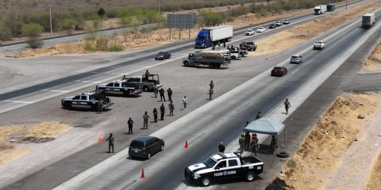INSTALAN PUESTO DE CONTROL INTERINSTITUCIONAL EN LA CARRETERA INTERNACIONAL MÉXICO 15