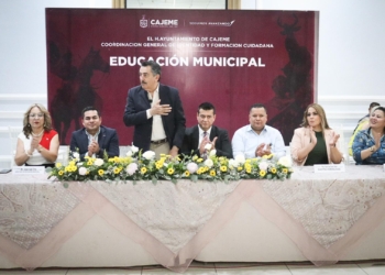 RECONOCEN AYUNTAMIENTO Y SEC A MAESTRAS Y MAESTROS EN SU DÍA