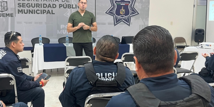 CAPACITAN A MANDOS POLICIACOS EN PREVENCIÓN DE ZOONOSIS Y MALTRATO ANIMAL EN CAJEME