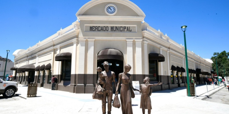 RESCATE DEL MERCADO MUNICIPAL ES UNA REALIDAD; GOBERNADOR DURAZO ENTREGA INSTALACIONES RENOVADAS A LOCATARIOS