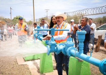 REHABILITA Y PONE EN MARCHA PRESIDENTE JAVIER LAMARQUE POZO DEL EJIDO YUCURIBAMPO