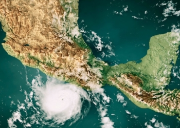 POSIBLE CICLÓN EN EL PACÍFICO SE ESTA FORMANDO, MIENTRAS ALVIN SIGUE GOLPEANDO LA COSTA