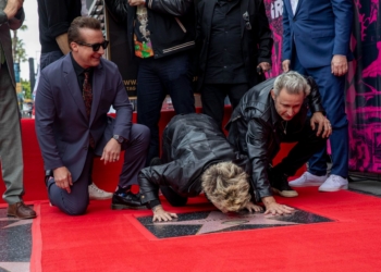 GREEN DAY RECIBE SU ESTRELLA EN EL PASEO DE LA FAMA DE HOLLYWOOD