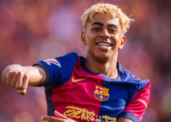 LAMINE YAMAL AMPLÍA SU CONTRATO CON EL BARCELONA HASTA 2031