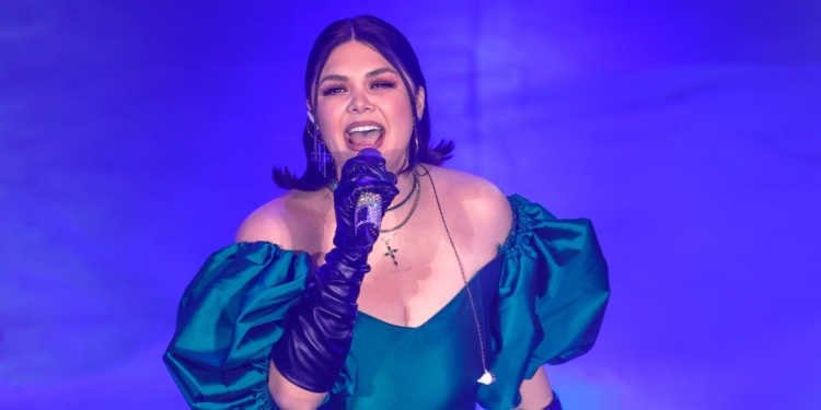 YURIDIA ANUNCIA EL NACIMIENTO DE NOAH VALENTÍN, SU TERCER HIJO