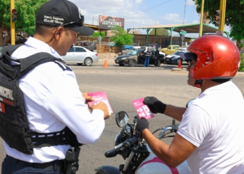 REALIZAN JORNADA DE VOLANTEO PARA PROMOVER CULTURA DE LA DENUNCIA Y PREVENCIÓN DEL DELITO