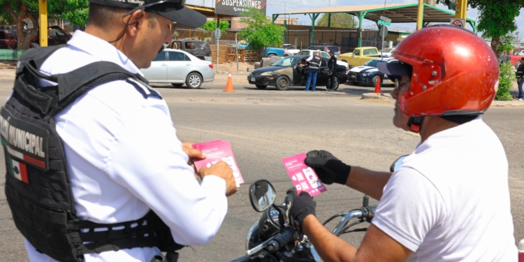 REALIZAN JORNADA DE VOLANTEO PARA PROMOVER CULTURA DE LA DENUNCIA Y PREVENCIÓN DEL DELITO