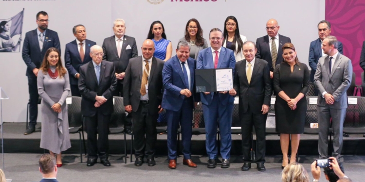 CON PLAN SONORA, GOBERNADOR DURAZO CONSOLIDA AL ESTADO COMO MODELO DE MINERÍA SUSTENTABLE