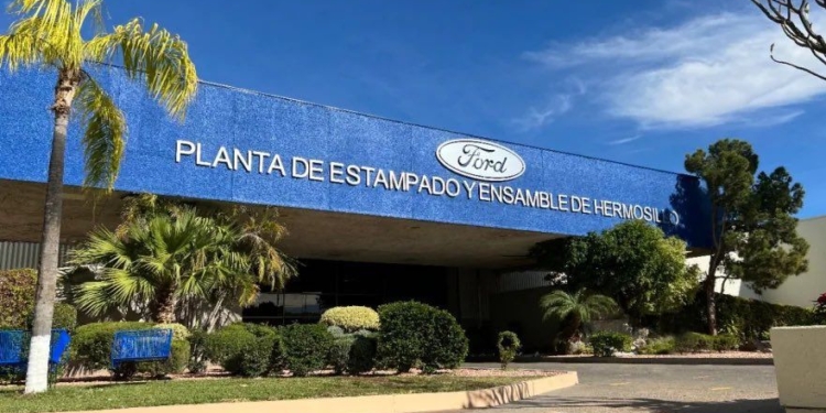 GOBERNADOR DURAZO LOGRA CRECIMIENTO AUTOMOTRIZ HISTÓRICO EN SONORA CON ALZA DEL 49 % EN 2024