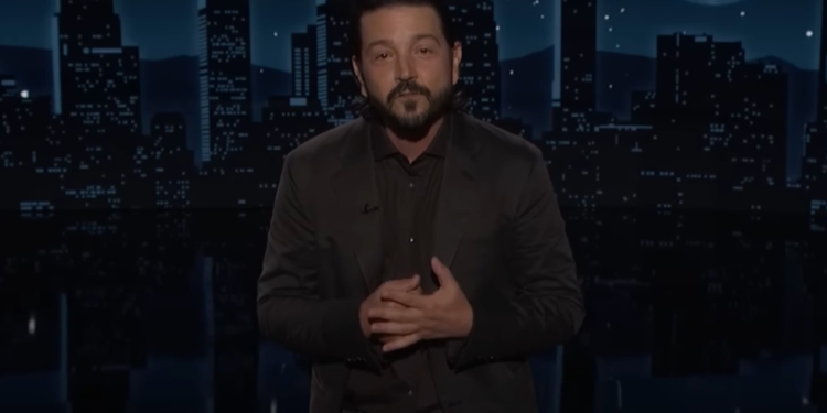 DIEGO LUNA DA MENSAJE A FAVOR DE LOS MIGRANTES EN PROGRAMA DE EE.UU.