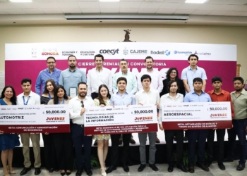 ENCABEZA PRESIDENTE JAVIER LAMARQUE PREMIACIÓN A GANADORES DE LA CONVOCATORIA JÓVENES IMPULSANDO LA INDUSTRIA CAJEME 2025