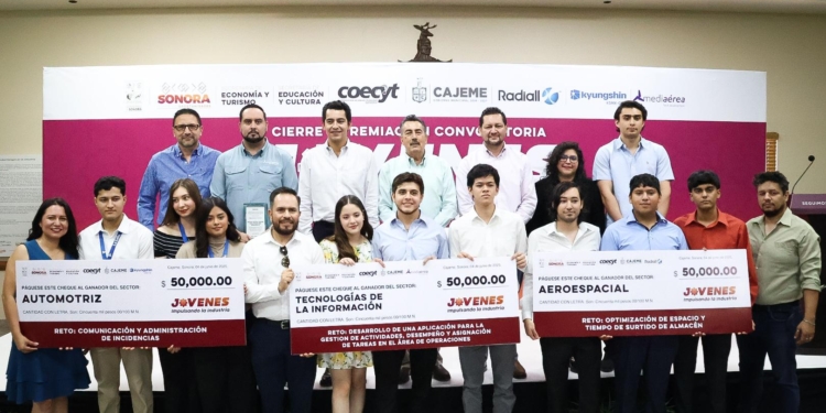 ENCABEZA PRESIDENTE JAVIER LAMARQUE PREMIACIÓN A GANADORES DE LA CONVOCATORIA JÓVENES IMPULSANDO LA INDUSTRIA CAJEME 2025