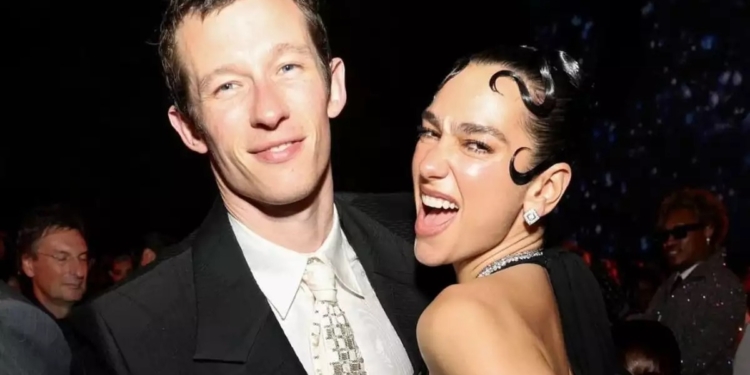 DUA LIPA SE VA A CASAR: CONFIRMA SU COMPROMISO CON CALLUM TURNER