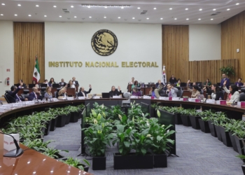 SHEINBAUM ASEGURA QUE INE SEGUIRÁ COMO ENTE AUTÓNOMO EN REFORMA ELECTORAL