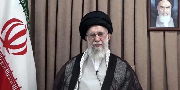IRÁN ADVIERTE A EE. UU.NO INTERVENIR CONTRA LOS ATACAQUES A IRAN