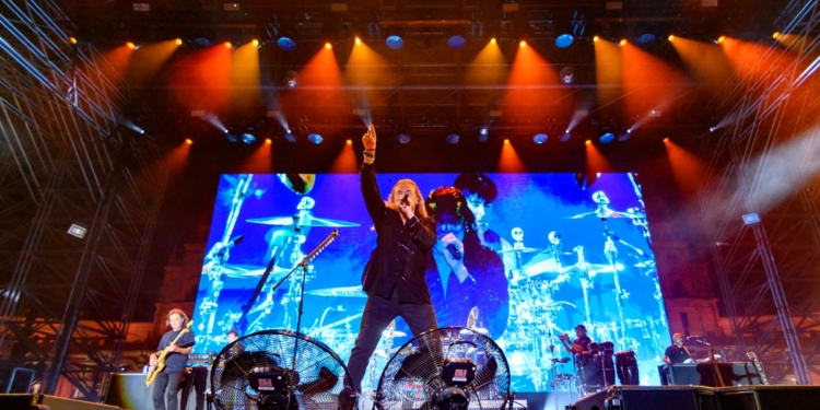 MANÁ CONQUISTA AL PÚBLICO EN ICÓNICA SANTALUCÍA SEVILLA FEST