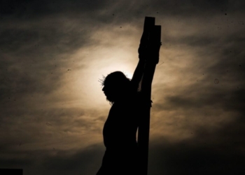 GRABAN NUBE CON FORMA DE JESÚS