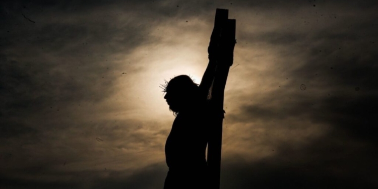 GRABAN NUBE CON FORMA DE JESÚS