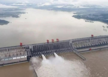 MIENTRAS EN NUESTRAS PRESAS HACE FALTA AGUA, EN OTRAS AFECTA TENER DE MÁS