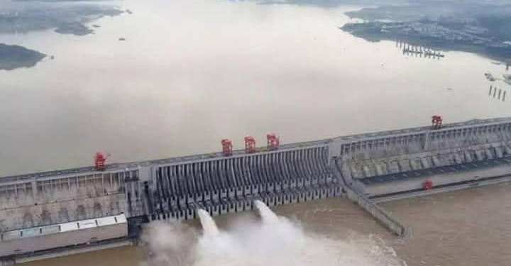 MIENTRAS EN NUESTRAS PRESAS HACE FALTA AGUA, EN OTRAS AFECTA TENER DE MÁS