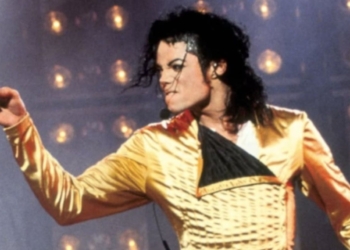 SUBASTAN CALCETÍN USADO POR MICHAEL JACKSON EN UN CONCIERTO: ESTE ES SU IMPRESIONANTE VALOR