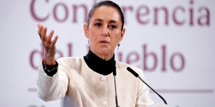 SHEINBAUM DESMIENTE RUMORES SOBRE NARCOPOLÍTICOS: “ABSOLUTAMENTE FALSO”