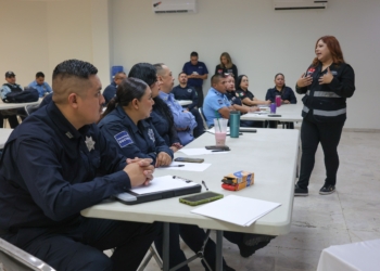 CAPACITAN A PERSONAL DE LA SSPM EN ATENCIÓN A LA VIOLENCIA FAMILIAR Y DE GÉNERO