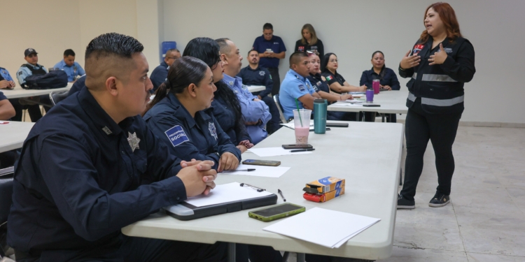CAPACITAN A PERSONAL DE LA SSPM EN ATENCIÓN A LA VIOLENCIA FAMILIAR Y DE GÉNERO