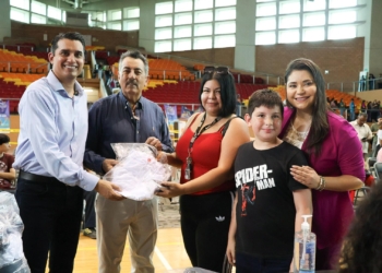 INICIA ENTREGA DE UNIFORMES ESCOLARES GRATUITOS EN CAJEME