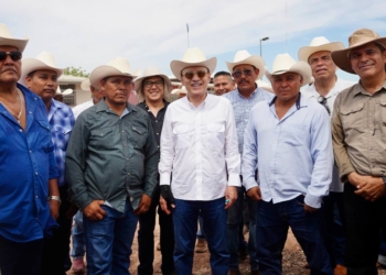 GOBERNADOR DURAZO CONSOLIDA ACCIONES PARA EFICIENTAR SUMINISTRO DE ACUEDUCTO YAQUI A COMUNIDADES