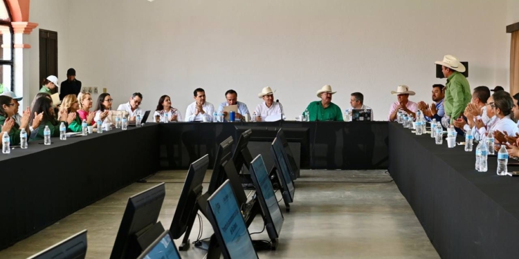 ENCABEZA ALFONSO DURAZO PRESENTACIÓN DEL PROYECTO DE ABASTECIMIENTO DE AGUA DEL RÍO SONORA