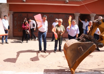 INICIA OBRA DE PAVIMENTACIÓN CON CONCRETO HIDRÁULICO EN LA CALLE GENERAL ANTONIO ROSALES EN LA COLONIA CAJEME