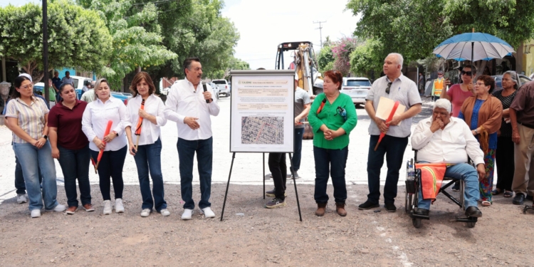 OBRAS QUE TRANSFORMAN: INICIA REHABILITACIÓN DE CALLE TRITICALE EN LA COLONIA MAXIMILIANO R. LÓPEZ