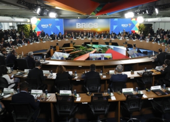 SHEINBAUM RECHAZA AMENAZA DE TRUMP DE ARANCELES ADICIONALES A LOS BRICS