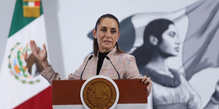 SHEINBAUM ALISTA POSIBLE LLAMADA CON TRUMP PARA FRENAR ARANCELES DEL 30%