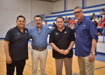 MOTIVA ALCALDE JAVIER LAMARQUE A PEQUEÑOS BASQUETBOLISTAS EN ARRANQUE DE LA PRIMERA COPA NACIONAL DE BALONCESTO 2025