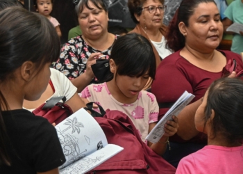 DIF CAJEME RESPALDA LA EDUCACIÓN CON ENTREGA DE MÁS DE 700 PAQUETES DE ÚTILES ESCOLARES