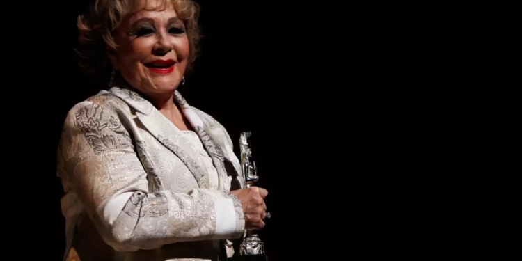 HERENCIA DE SILVIA PINAL ASCIENDE A 200 MILLONES DE PESOS Y ASÍ SE REPARTIRÁ