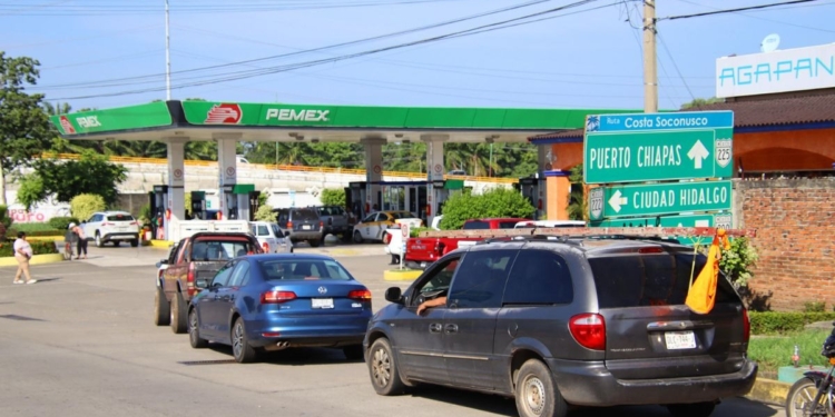 SHEINBAUM NIEGA DESABASTO DE GASOLINA; ‘ES UN TEMA DE TRANSPORTE’